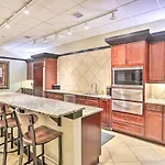 Ideally Located Omaha Condo - Walk To Dtwn!